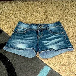 Jean shorts Lei size1